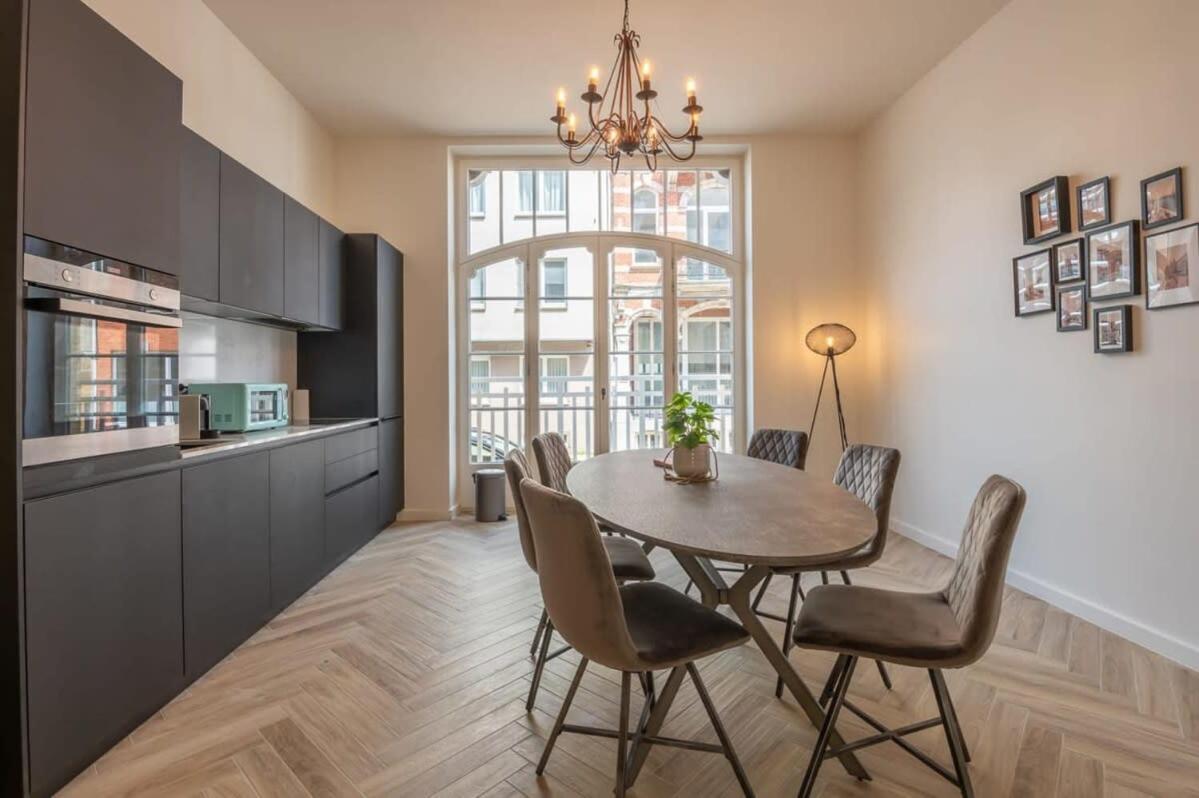 Beautiful Renovated Apartment In An Authentic Building Ostende Exterior foto